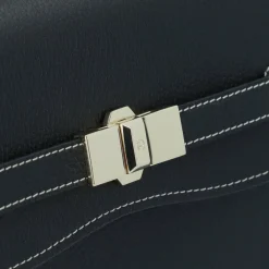 AIGNER Farah Umhängetasche Leder 25 cm