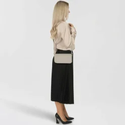 Hot AIGNER Zita Umhängetasche Leder 22 cm alpaca beige