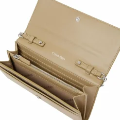 Calvin Klein CK Daily Clutch Geldbörse 19 cm