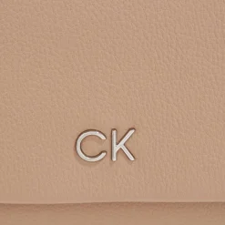 Calvin Klein Henkeltaschen|Schultertaschen<CK Daily Schultertasche 28 cm chanterelle