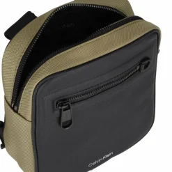 Best Calvin Klein CK Elevated Umhängetasche 17 cm delta green