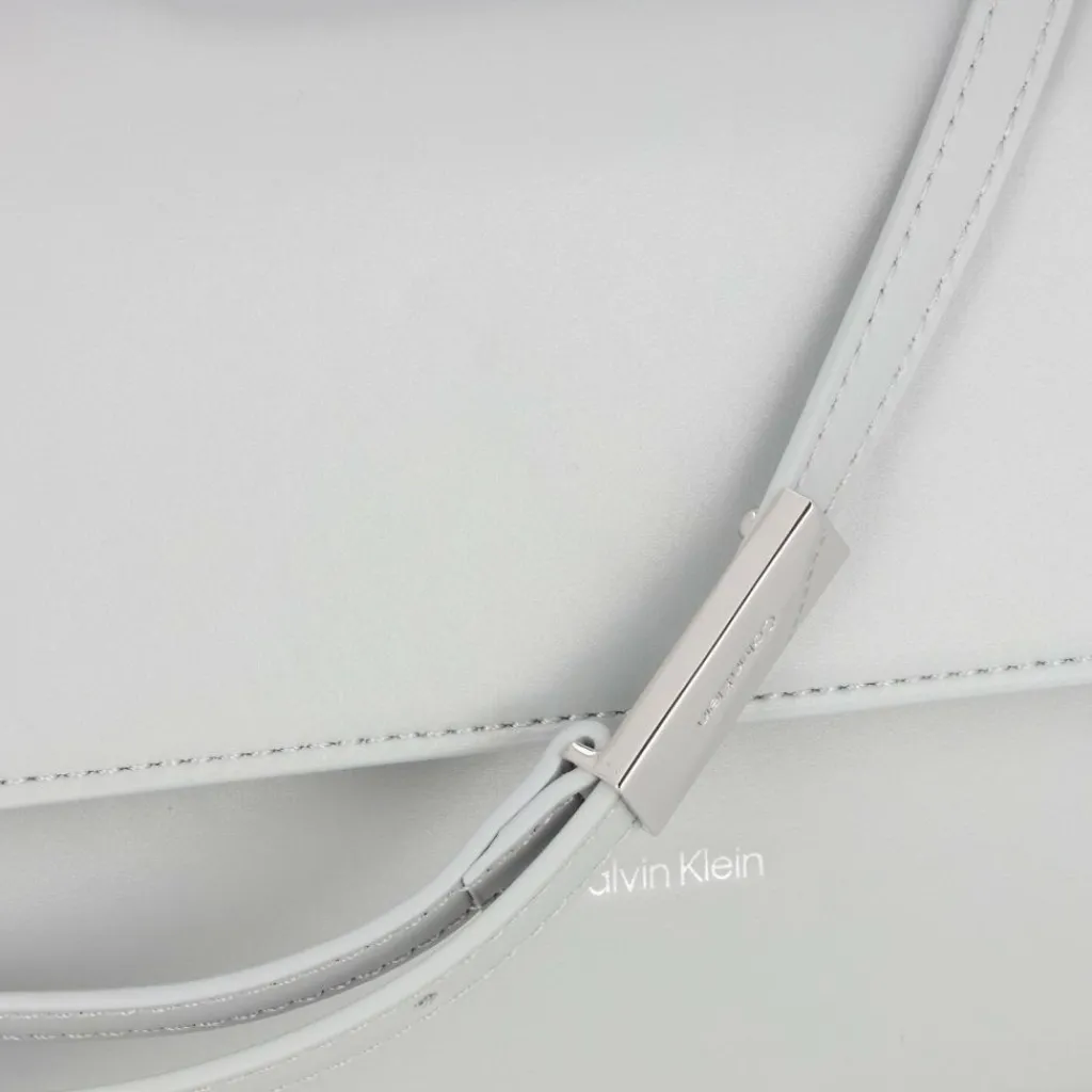 Calvin Klein Henkeltaschen<CK Essential Handtasche 20 cm grey
