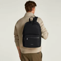 Discount Calvin Klein CK Must Daypack 41 cm Laptopfach black