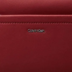 Calvin Klein Schultertaschen<CK Must Schultertasche 21.5 cm biking red