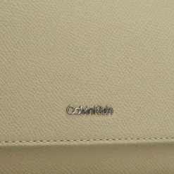 Discount Calvin Klein CK Must Schultertasche 27 cm green