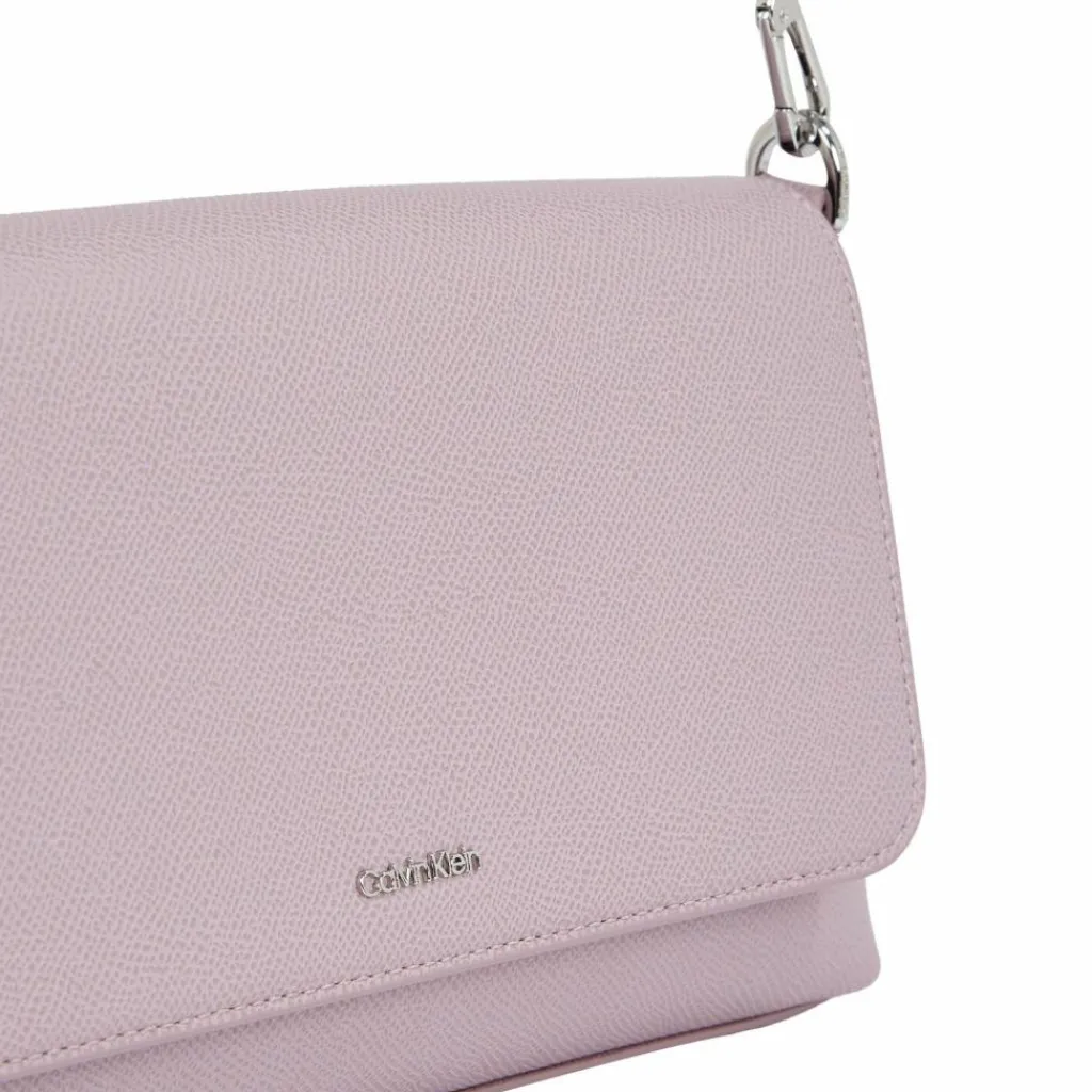 Calvin Klein Schultertaschen<CK Must Schultertasche 27 cm purple