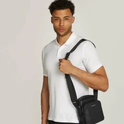 Calvin Klein Umhängetaschen<Ck Must Umhängetasche 16 cm ck black