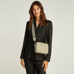 Calvin Klein Umhängetaschen<CK Must Umhängetasche 21.5 cm green