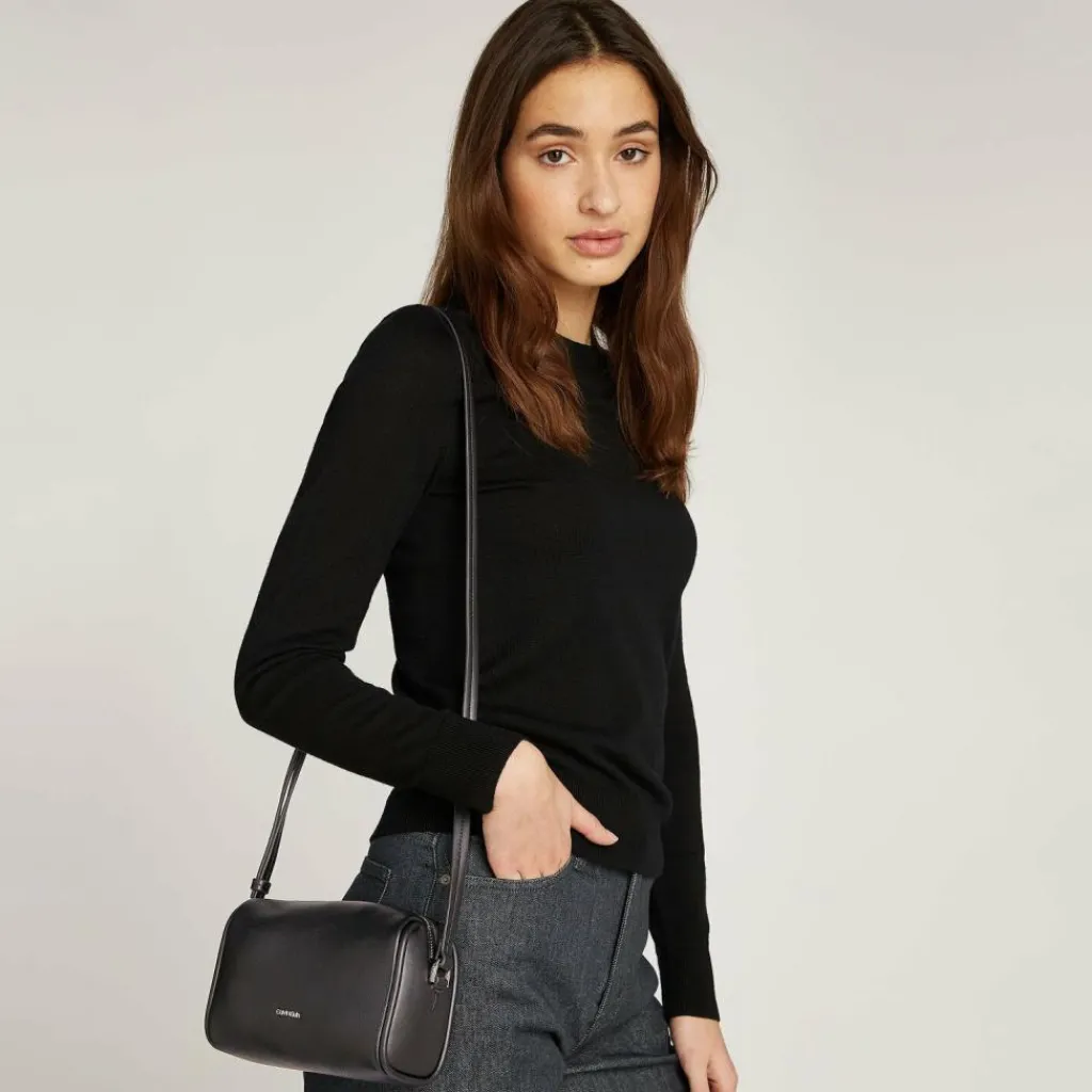 Calvin Klein Umhängetaschen<Ck Refine Mini Bag Umhängetasche 18.5 cm ck black
