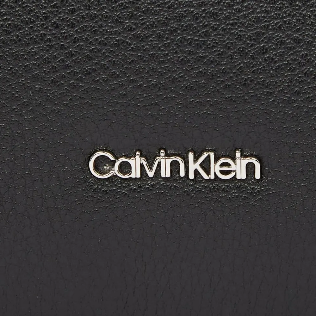 Calvin Klein Umhängetaschen<Ck Refine Mini Bag Umhängetasche 18.5 cm ck black