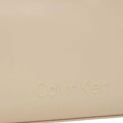 Calvin Klein Henkeltaschen|Schultertaschen<Embossed Schultertasche 31 cm brown