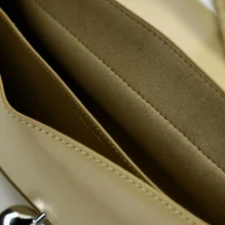 Outlet Calvin Klein Hardware Schultertasche 32 cm mint tea