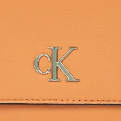 Discount Calvin Klein Jeans Minimal Monogram Mini Bag Umhängetasche 18 cm caramel