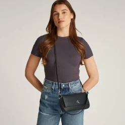Calvin Klein Jeans Schultertaschen<Minimal Monogram Schultertasche 25 cm black