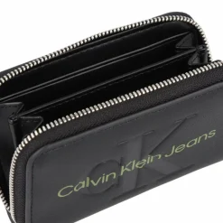 Discount Calvin Klein Jeans Sculpted Geldbörse 11 cm black-dark juniper