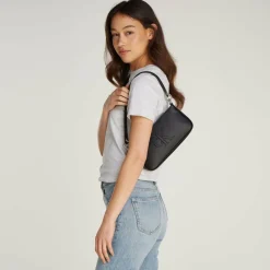 Calvin Klein Jeans Schultertaschen|Henkeltaschen<Sculpted Deboss Schultertasche 25 cm black