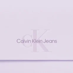 Hot Calvin Klein Jeans Sculpted Umhängetasche 19 cm pastel lilac