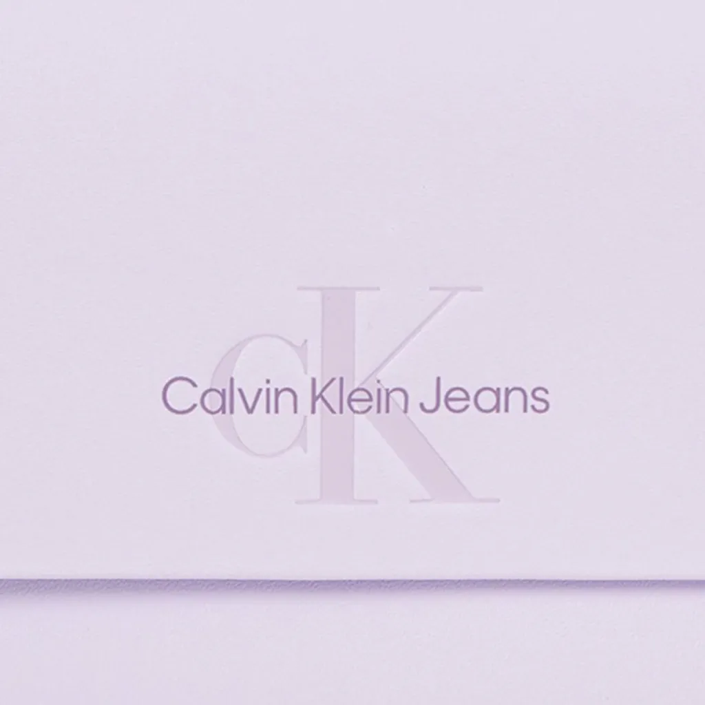 Hot Calvin Klein Jeans Sculpted Umhängetasche 19 cm pastel lilac