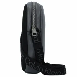 Calvin Klein Jeans Umhängetaschen<Ultralight Umhängetasche 18 cm dark ash grey
