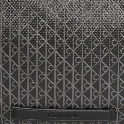 Best Calvin Klein Kulturbeutel 21 cm black