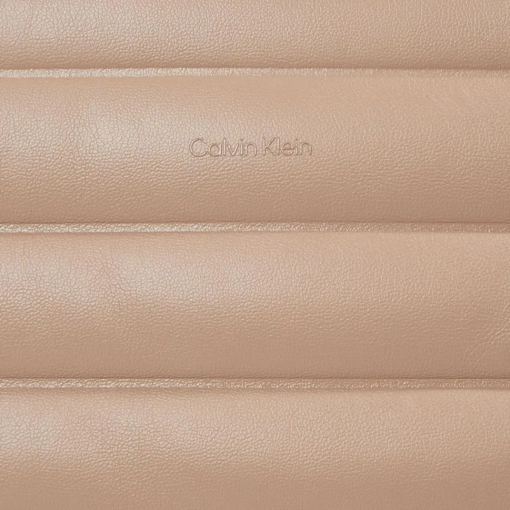 Clearance Calvin Klein Line Quilt Schultertasche 38 cm chanterelle