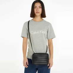 Calvin Klein Umhängetaschen<Line Quilt Umhängetasche 22 cm ck black