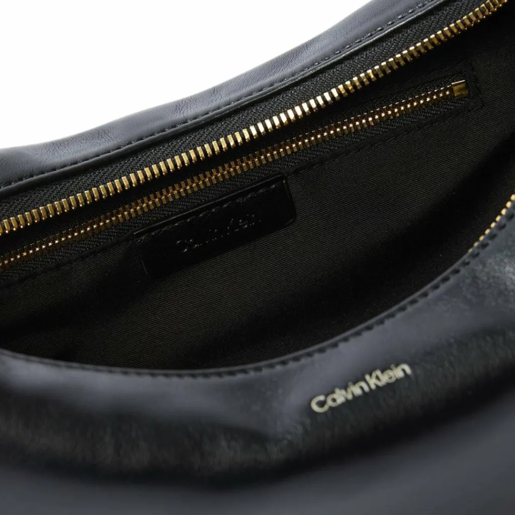 Calvin Klein Henkeltaschen<Pinched Schultertasche 24 cm ck black