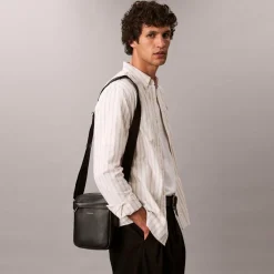 Calvin Klein Umhängetaschen<Raised Umhängetasche 19 cm black