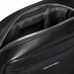 Calvin Klein Umhängetaschen<Raised Umhängetasche 19 cm black