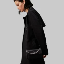 Calvin Klein Henkeltaschen<Re-Lock Handtasche 19 cm ck black mono jacquard