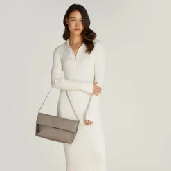 Clearance Calvin Klein Schultertasche 30 cm cinder