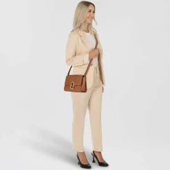 Discount Furla Urban Umhängetasche S Leder 22.5 cm brandy