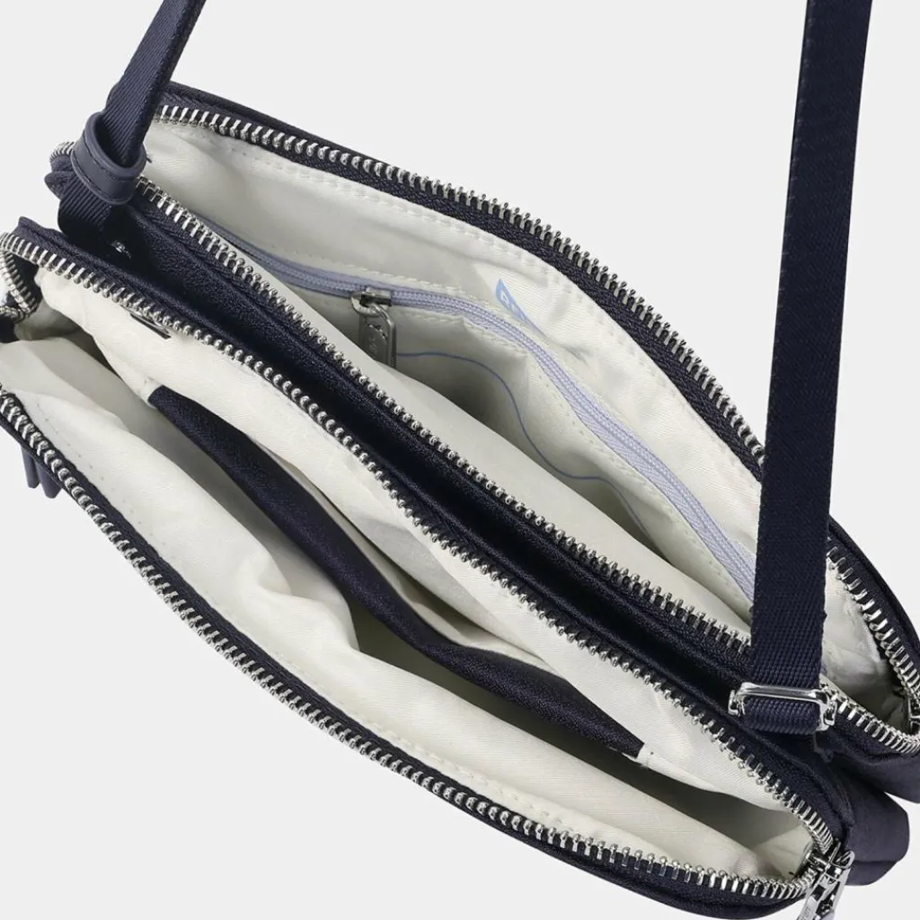 Hedgren Umhängetaschen<Fika Umhängetasche RFID 23 cm peacoat blue