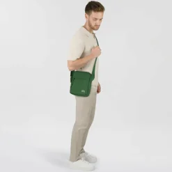 Lacoste Umhängetaschen<Core Essentials Neocroc Umhängetasche 16.5 cm vert 132