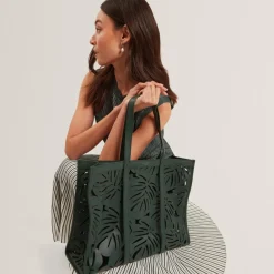 Hot Ted Baker Leiian Shopper Tasche Leder 46 cm green