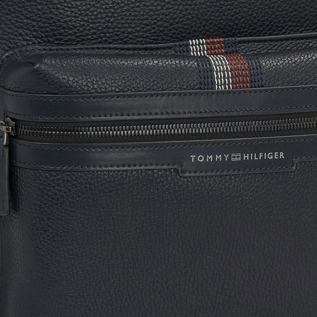 Tommy Hilfiger Daypacks<TH Casual Daypack 45 cm Laptopfach space blue