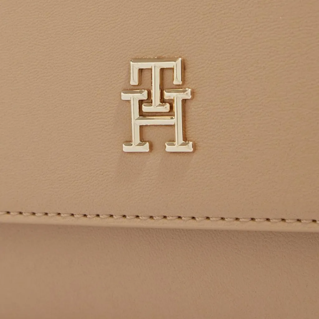 Tommy Hilfiger Schultertaschen<TH Distinct Schultertasche 26 cm khaki