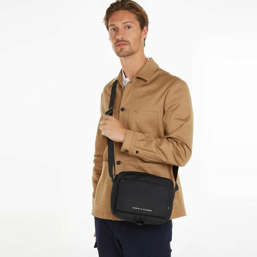 Tommy Hilfiger TH Element Umhängetasche 24 cm black