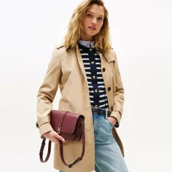 Tommy Hilfiger Umhängetaschen<TH Libre Umhängetasche 24 cm purple