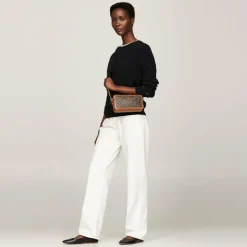 Outlet Tommy Hilfiger TH Monoplay Umhängetasche 21 cm black - tan mix