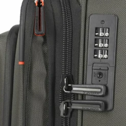 Clearance Travelite Crosslite 5.0 4 Rollen Kabinentrolley S 55 cm Laptopfach oliv